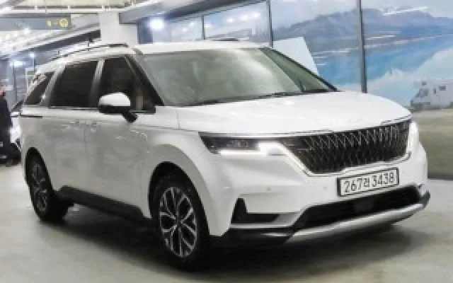 수원중고차추천 카니발 4세대 디젤 9인승 프레스티지 매물 사진 2 - 2023/02 49,579km